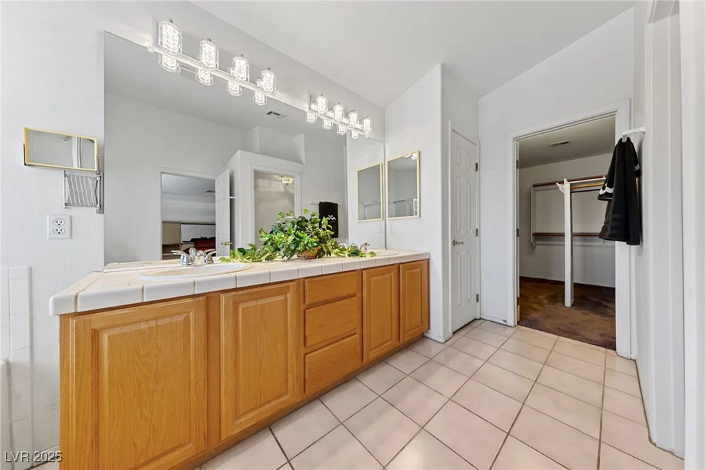 3024 Pismo Beach, Las Vegas, NV 89128