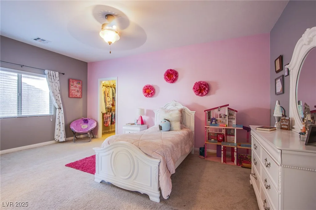 8303 Saddleback Ledge, Las Vegas, NV 89147
