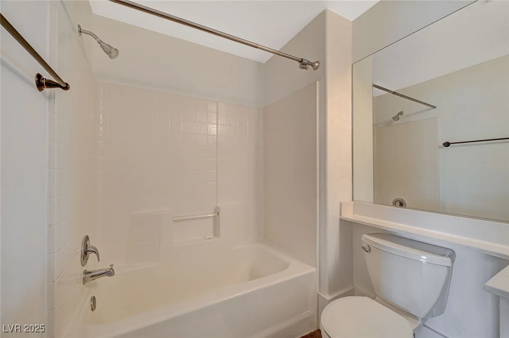 10809 Garden Mist Dr, Las Vegas, NV 89135