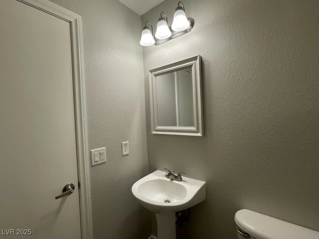 9056 Maycott, Las Vegas, NV 89148