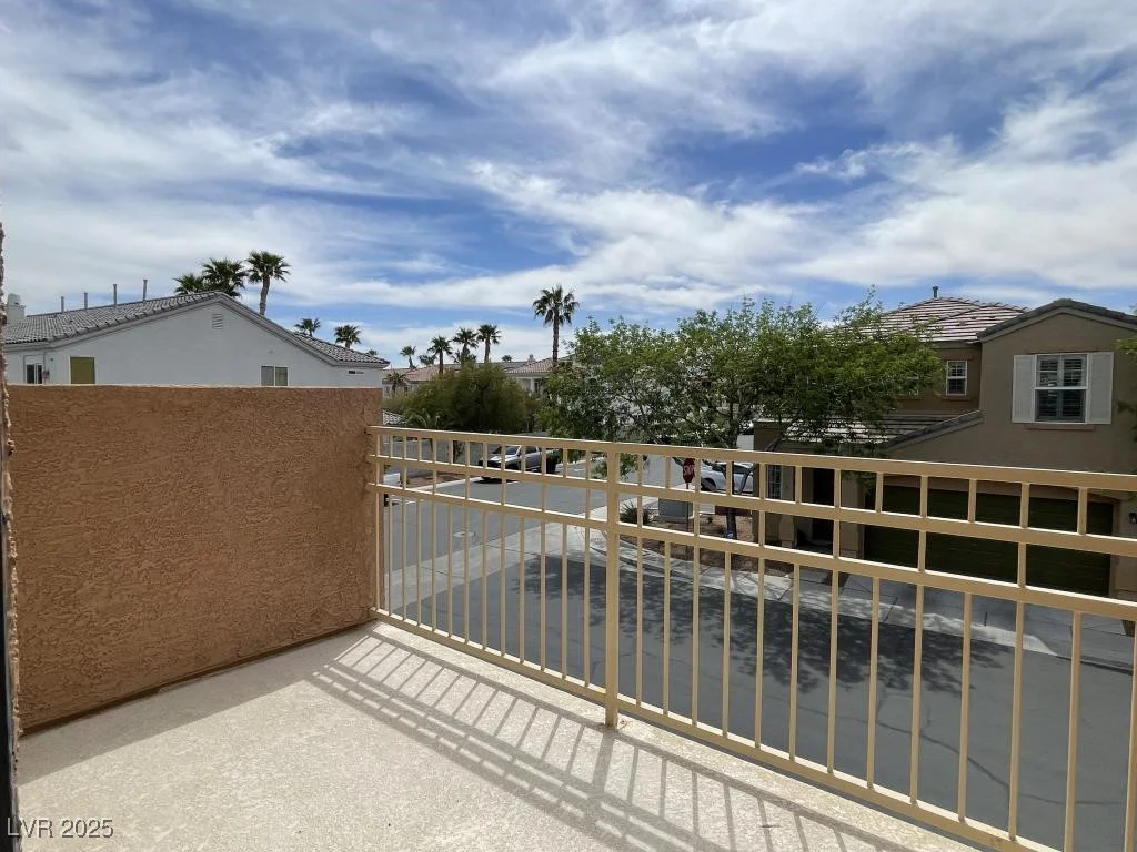 9056 Maycott, Las Vegas, NV 89148
