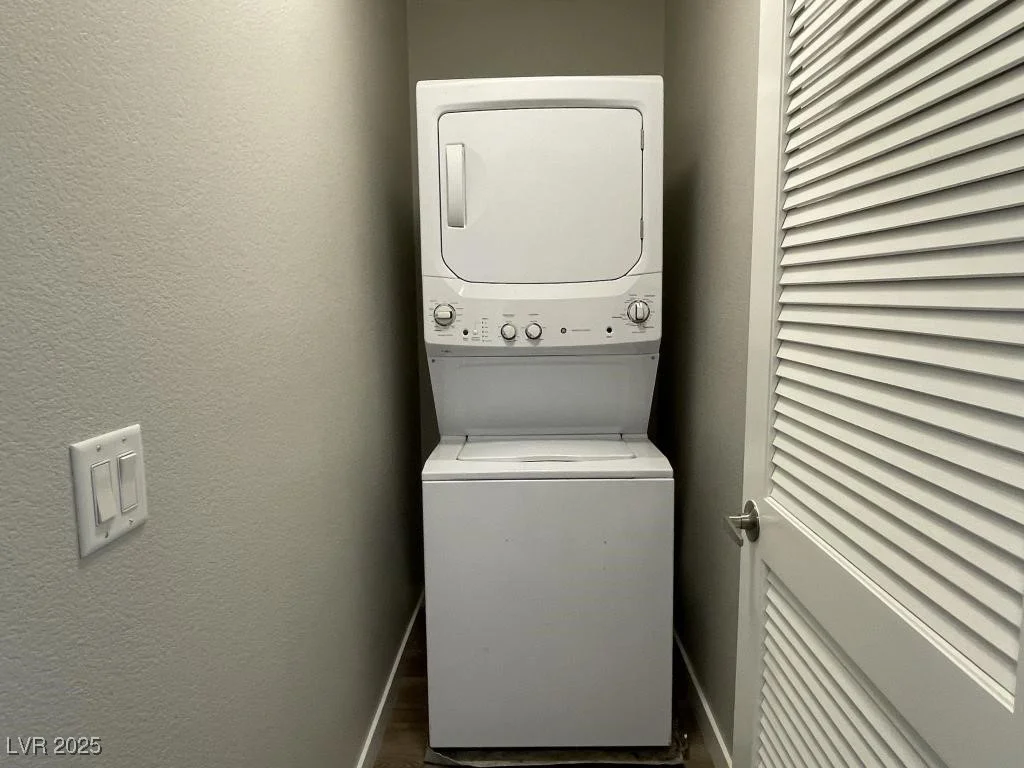 9056 Maycott, Las Vegas, NV 89148