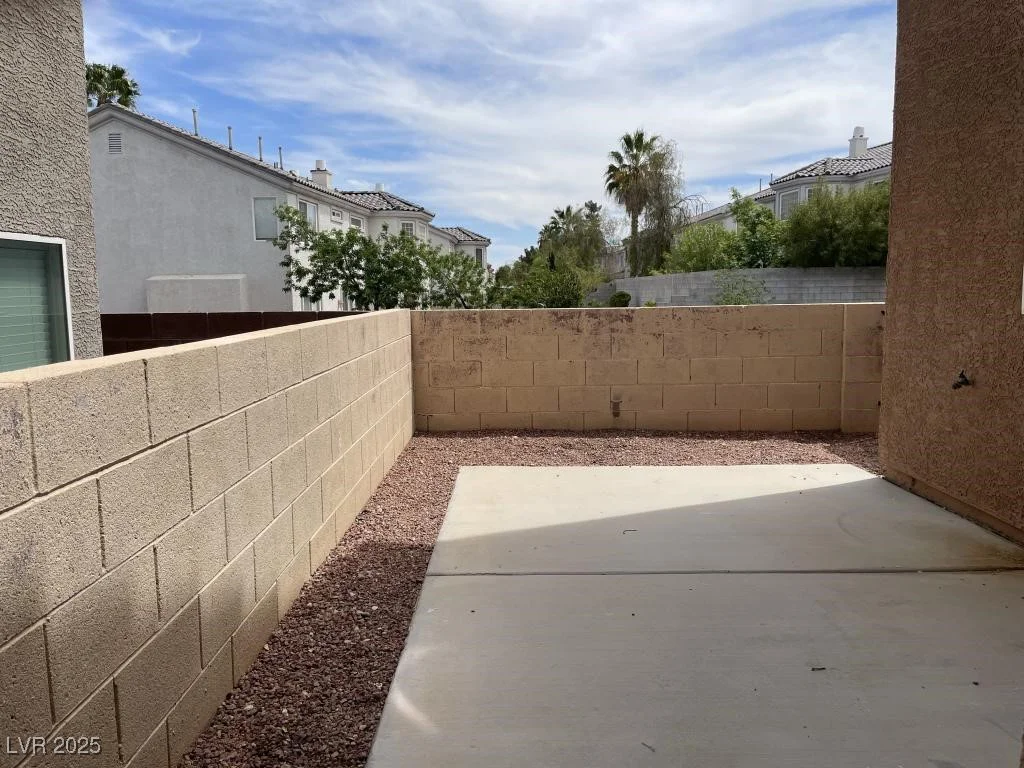 9056 Maycott, Las Vegas, NV 89148
