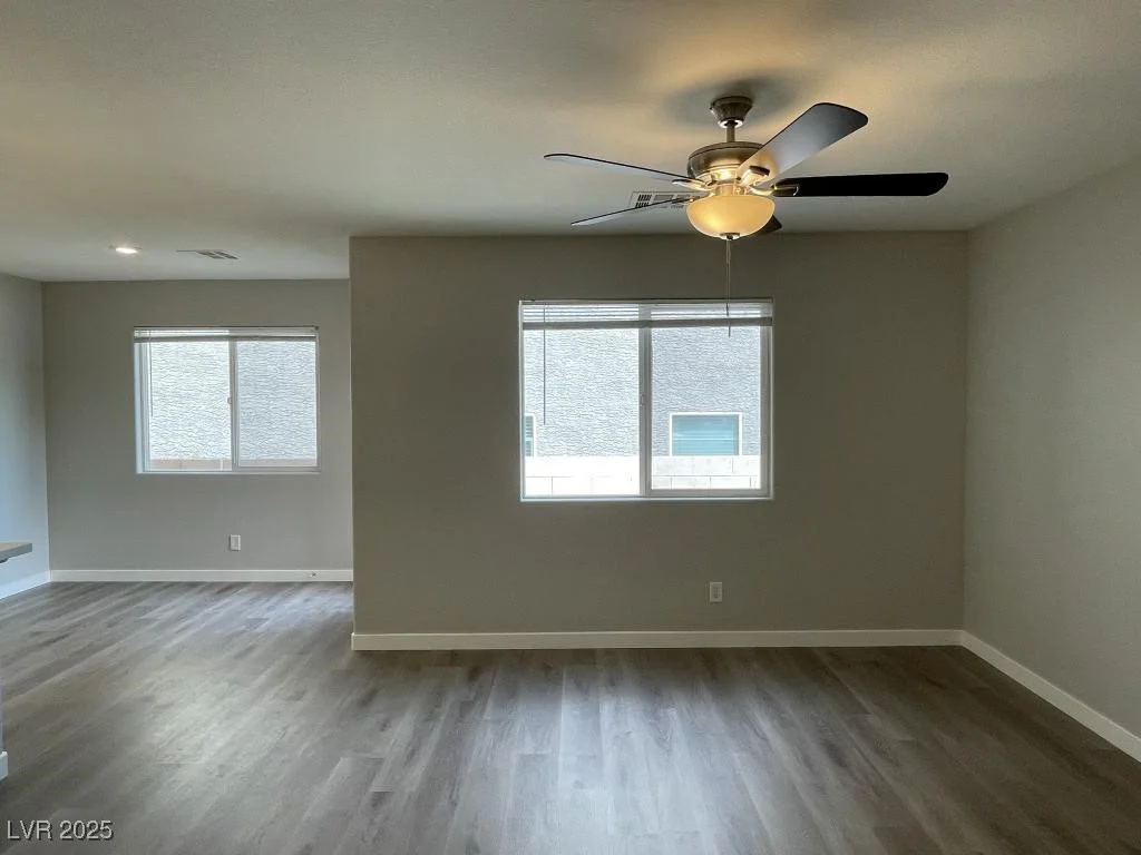 9056 Maycott, Las Vegas, NV 89148