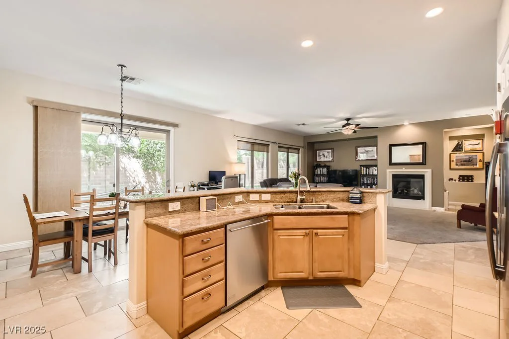 7513 Java Sparrow, North Las Vegas, NV 89084