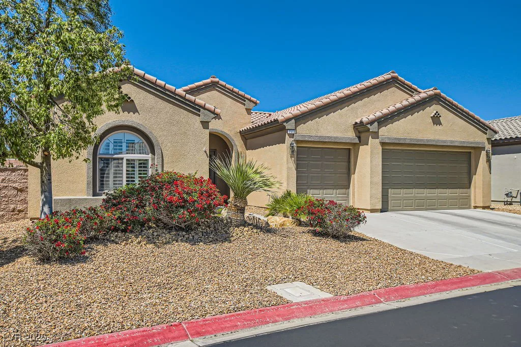 7513 Java Sparrow, North Las Vegas, NV 89084