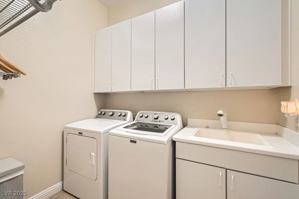 7513 Java Sparrow, North Las Vegas, NV 89084
