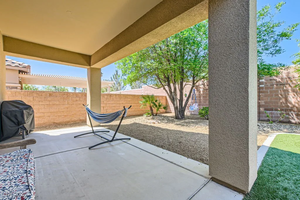 7513 Java Sparrow, North Las Vegas, NV 89084