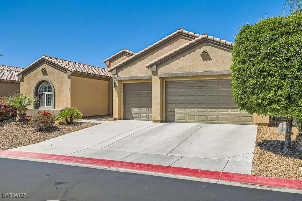 7513 Java Sparrow, North Las Vegas, NV 89084