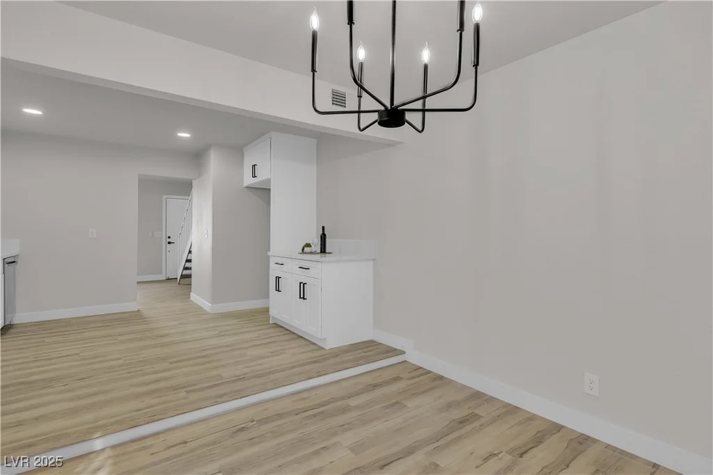 3916 Palos Verdes, Las Vegas, NV 89119