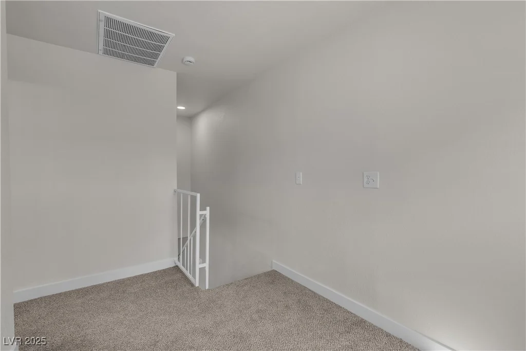 3916 Palos Verdes, Las Vegas, NV 89119
