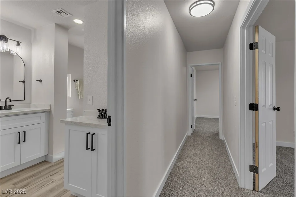 3916 Palos Verdes, Las Vegas, NV 89119