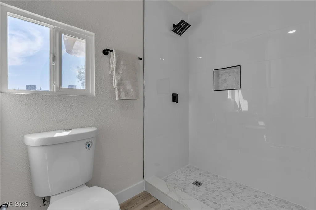 3916 Palos Verdes, Las Vegas, NV 89119