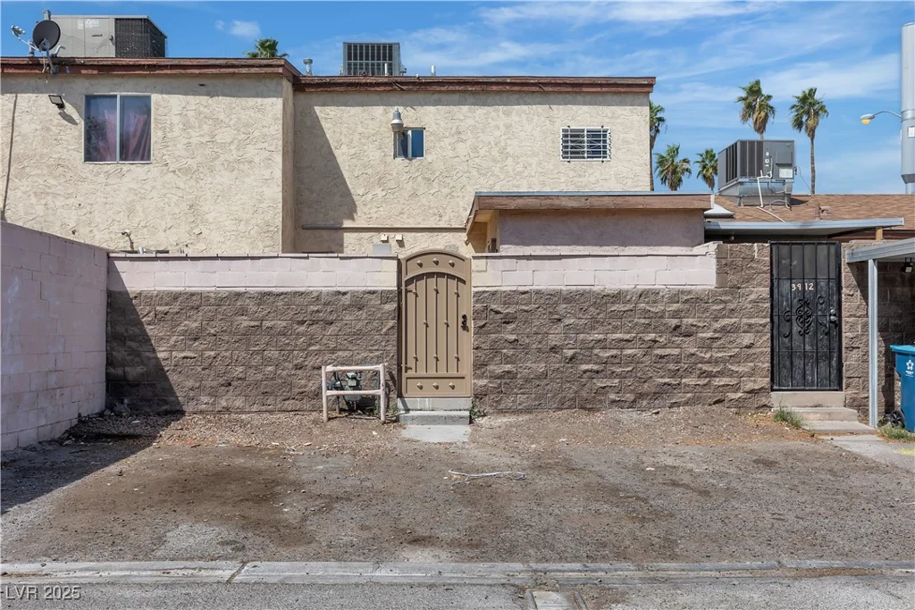 3916 Palos Verdes, Las Vegas, NV 89119