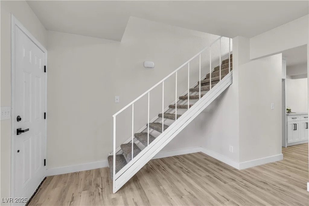 3916 Palos Verdes, Las Vegas, NV 89119