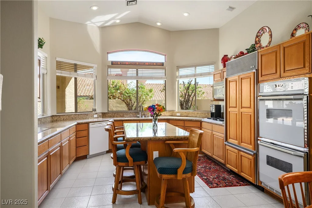 9104 Lazy Hill, Las Vegas, NV 89117