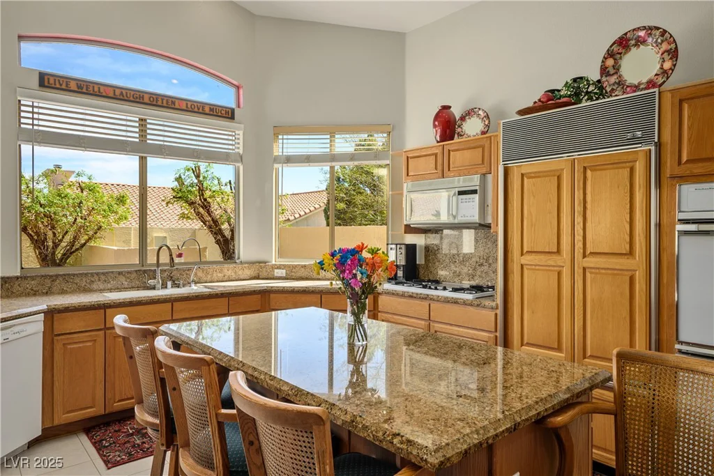 9104 Lazy Hill, Las Vegas, NV 89117