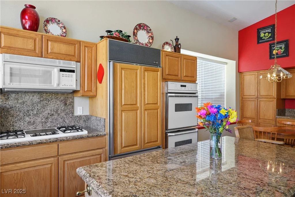 9104 Lazy Hill, Las Vegas, NV 89117
