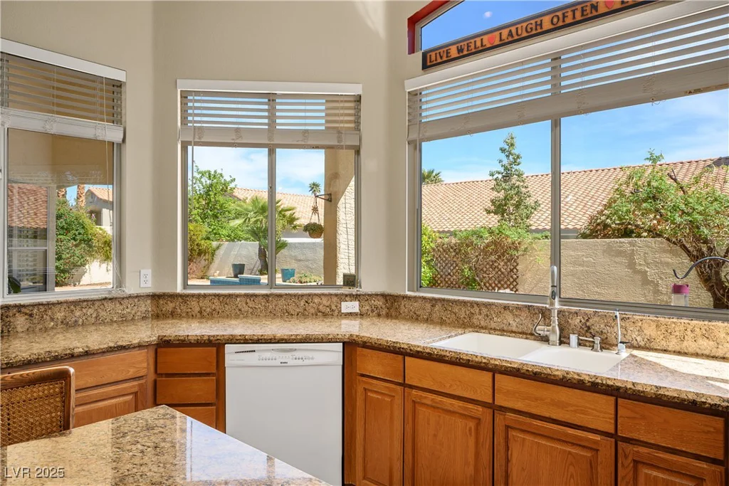 9104 Lazy Hill, Las Vegas, NV 89117
