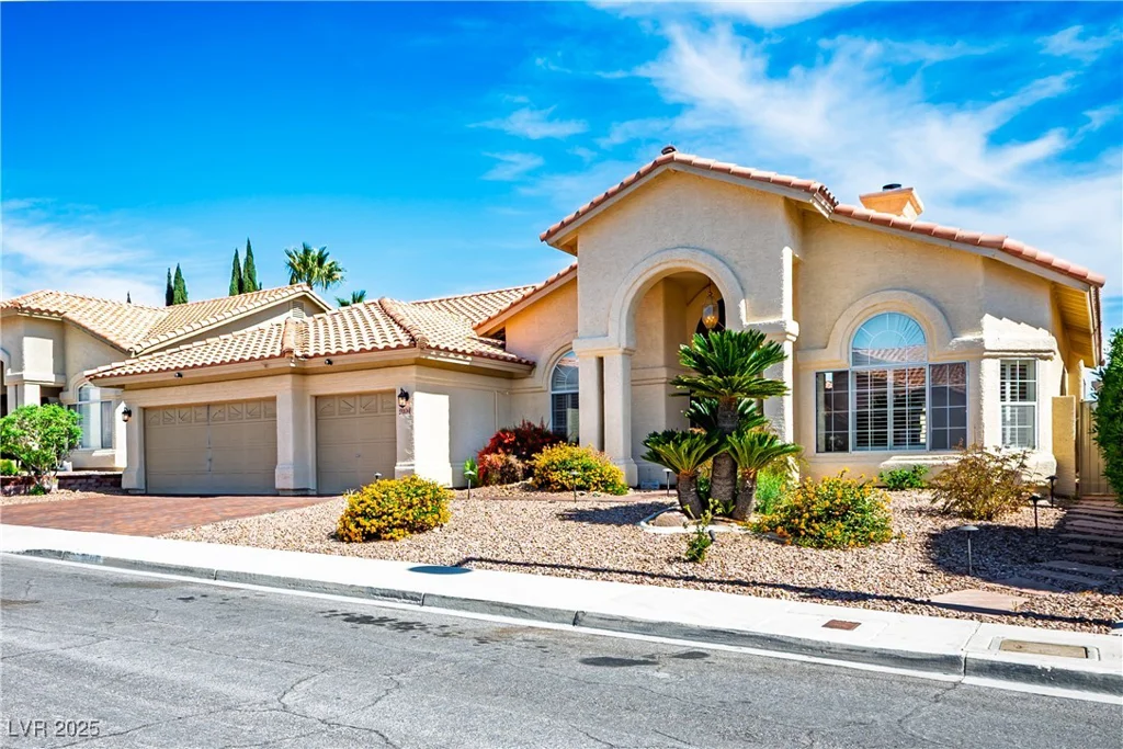 9104 Lazy Hill, Las Vegas, NV 89117