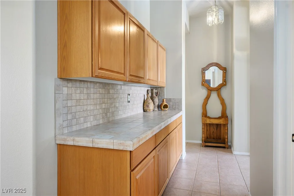 9104 Lazy Hill, Las Vegas, NV 89117