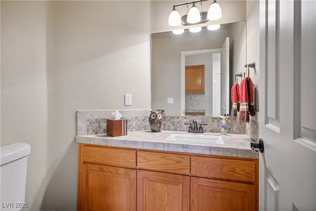 9104 Lazy Hill, Las Vegas, NV 89117