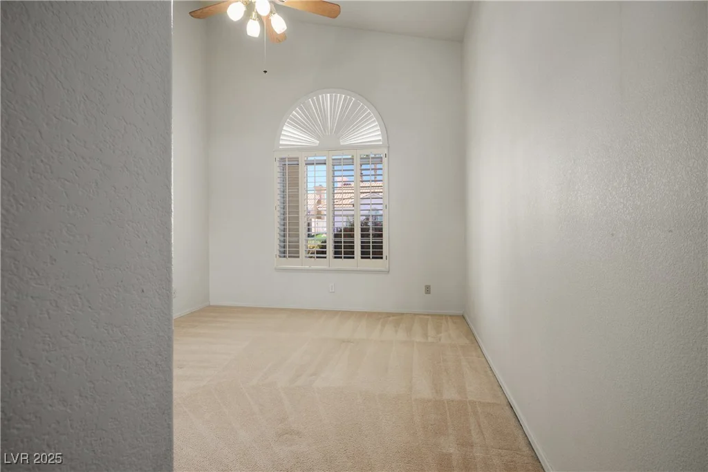 9104 Lazy Hill, Las Vegas, NV 89117
