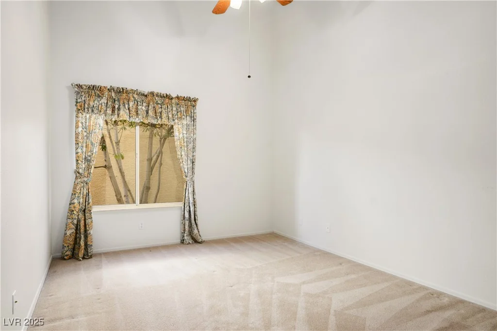 9104 Lazy Hill, Las Vegas, NV 89117