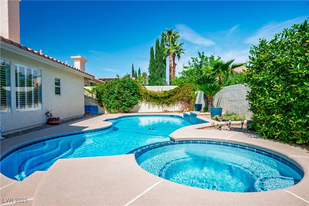 9104 Lazy Hill, Las Vegas, NV 89117
