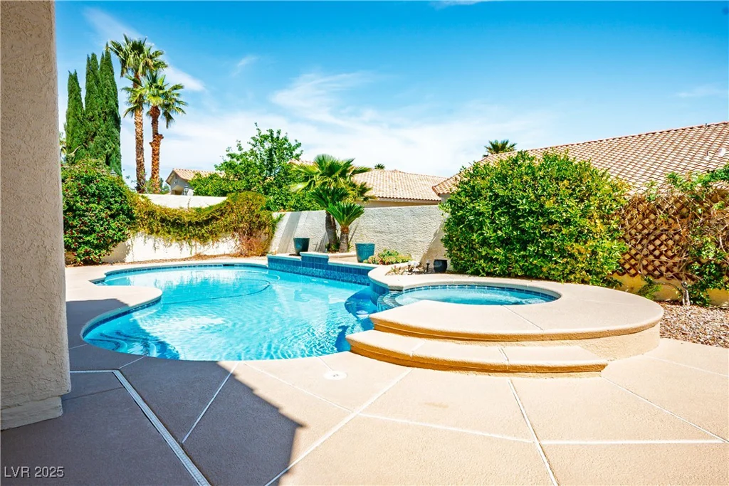 9104 Lazy Hill, Las Vegas, NV 89117