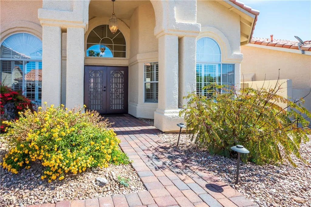 9104 Lazy Hill, Las Vegas, NV 89117
