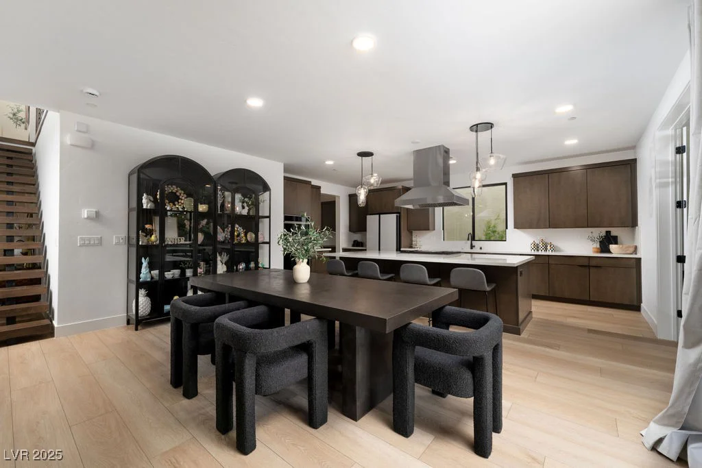 11990 Montague, Las Vegas, NV 89138
