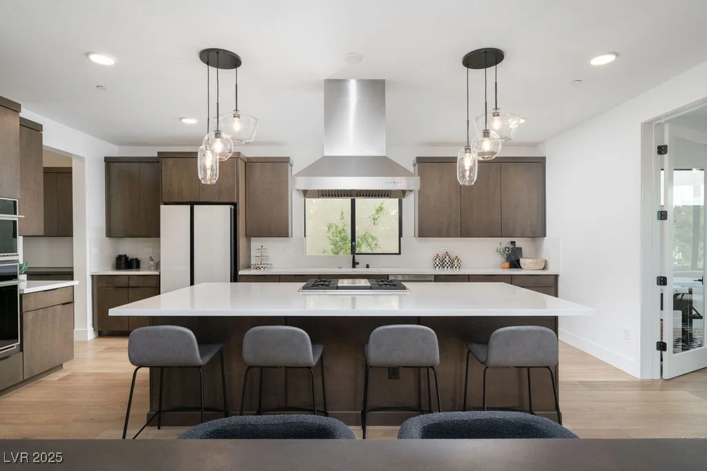 11990 Montague, Las Vegas, NV 89138