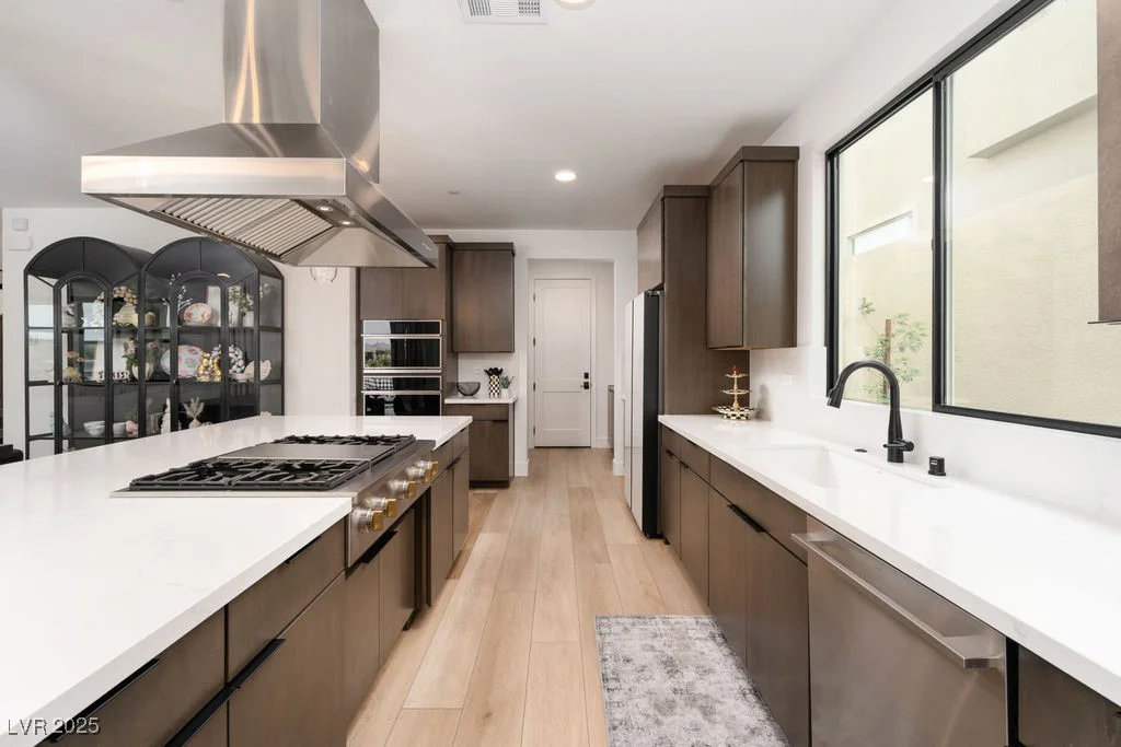 11990 Montague, Las Vegas, NV 89138