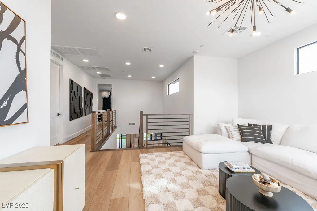 11990 Montague, Las Vegas, NV 89138