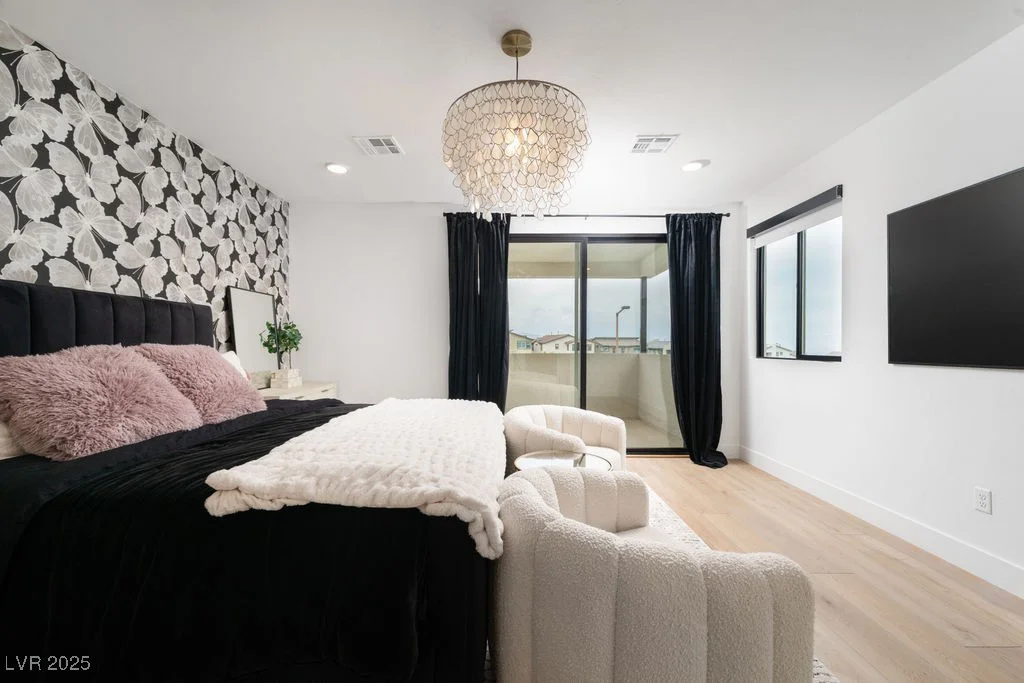 11990 Montague, Las Vegas, NV 89138