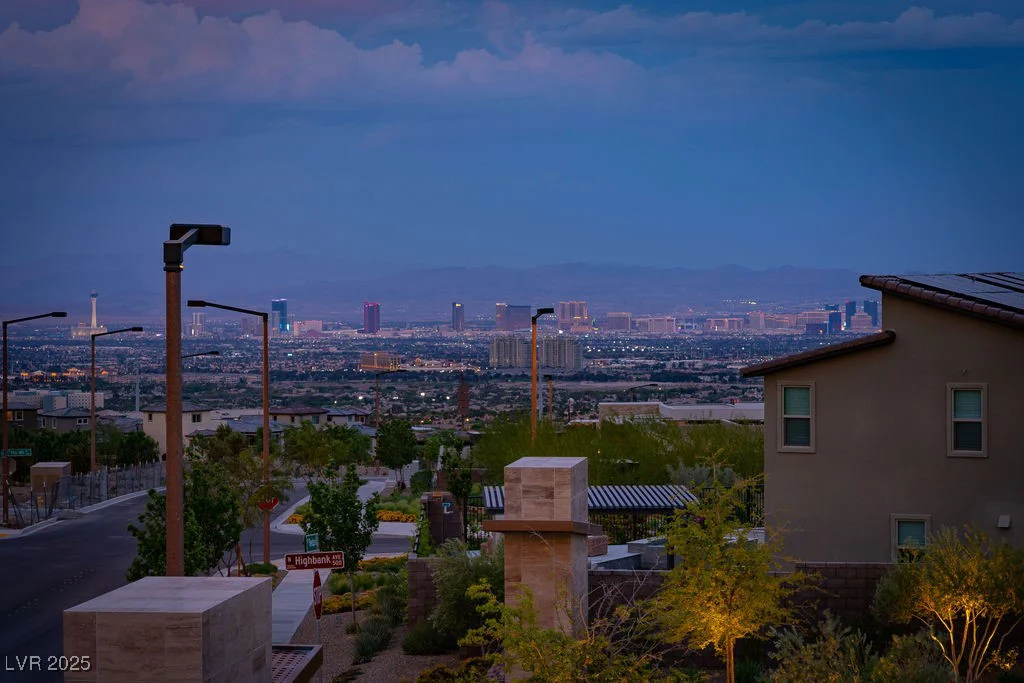 11990 Montague, Las Vegas, NV 89138
