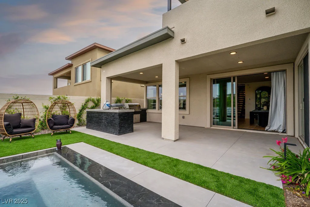 11990 Montague, Las Vegas, NV 89138