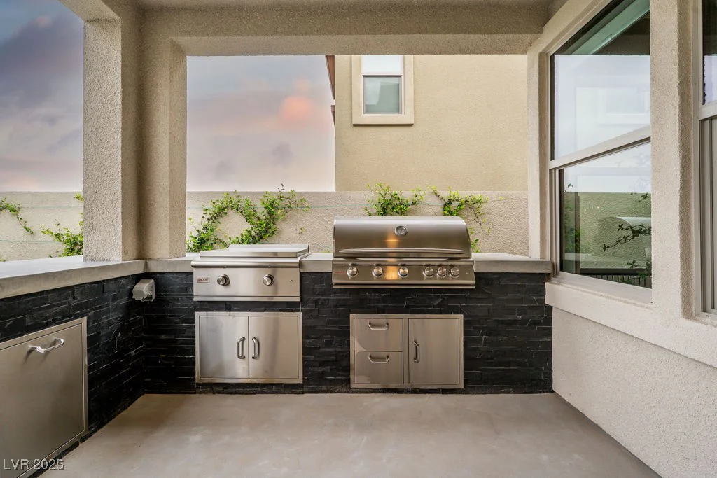 11990 Montague, Las Vegas, NV 89138