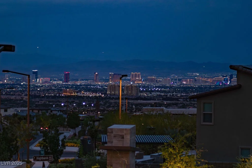 11990 Montague, Las Vegas, NV 89138