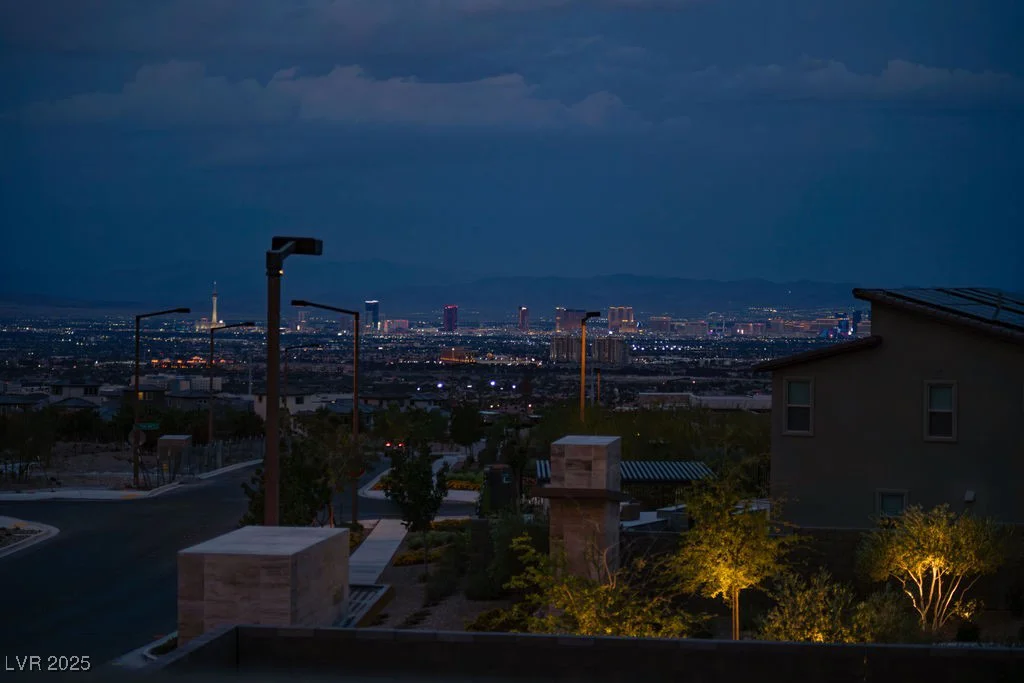 11990 Montague, Las Vegas, NV 89138