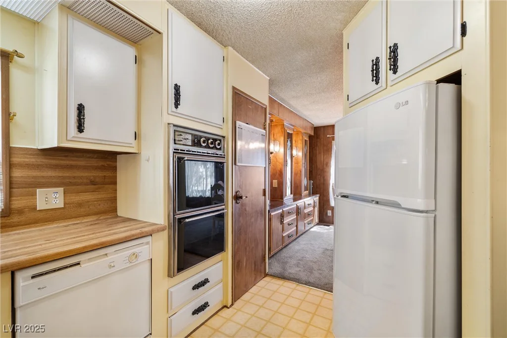 130 Wilderness, Pahrump, NV 89048
