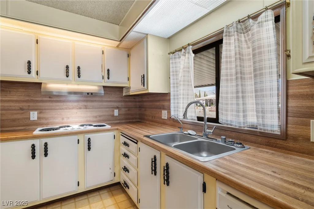130 Wilderness, Pahrump, NV 89048
