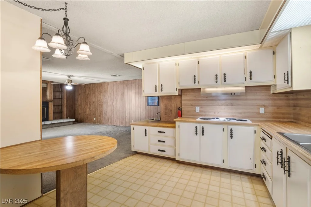 130 Wilderness, Pahrump, NV 89048