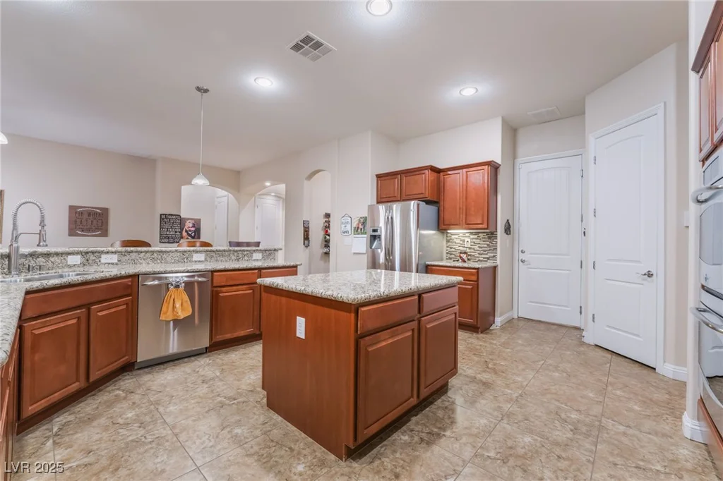 7711 Gracemoor, Las Vegas, NV 89149