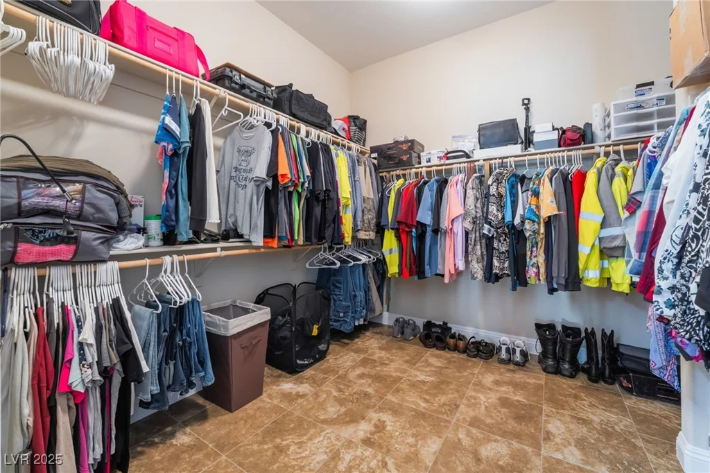 7711 Gracemoor, Las Vegas, NV 89149