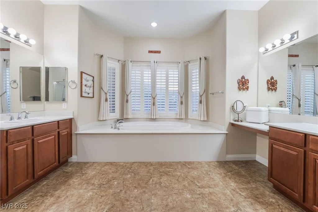 7711 Gracemoor, Las Vegas, NV 89149