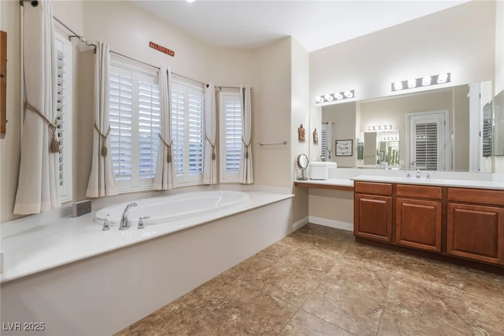 7711 Gracemoor, Las Vegas, NV 89149
