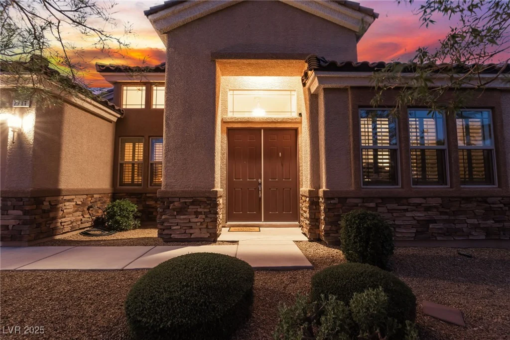 7711 Gracemoor, Las Vegas, NV 89149