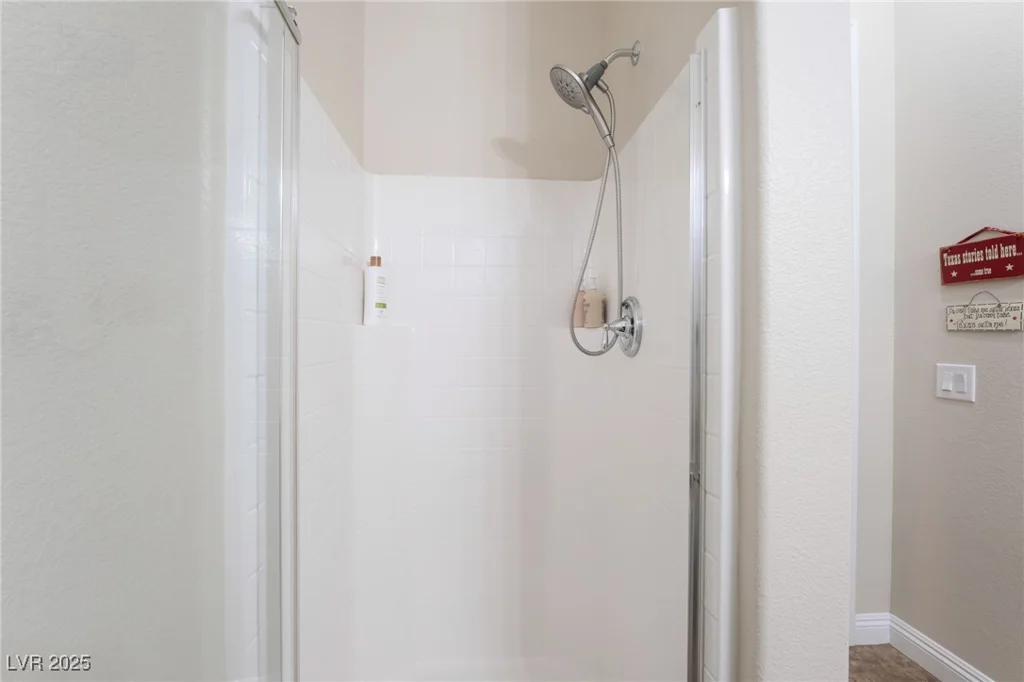 7711 Gracemoor, Las Vegas, NV 89149